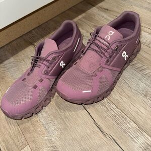 On Cloud Sneakers Womens